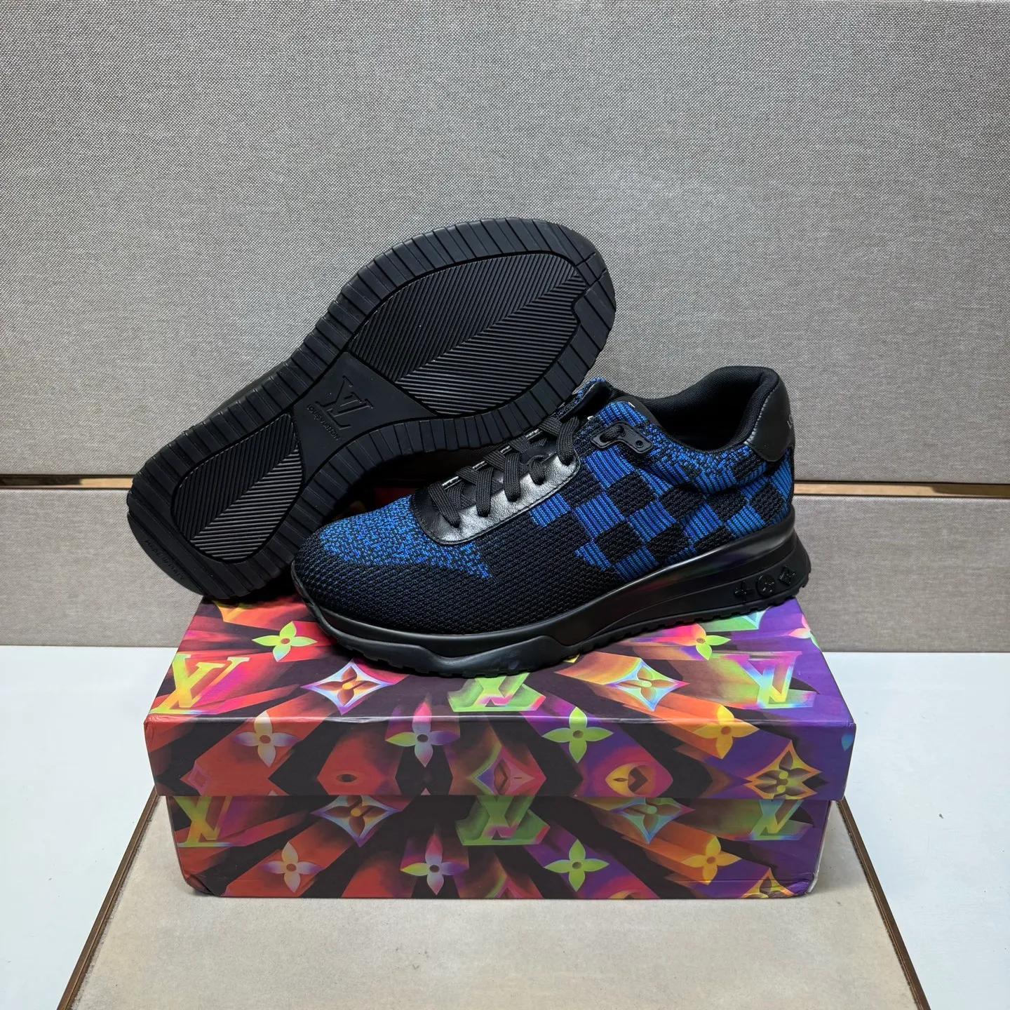 ⬛️Men's shoes 💰p540 [LV～] Men's casual shoes 2025z cabinet sales simultaneously 🔶Size: 38-44 #️⃣ 🔷4 colors🔜The upper is made of multi-material splicing➕Mesh lining, comfortable and breathable, sole: original comfortable and wear-resistant outsole, ⚠️real thing📱photographed🎬real thing is better📢📢📢